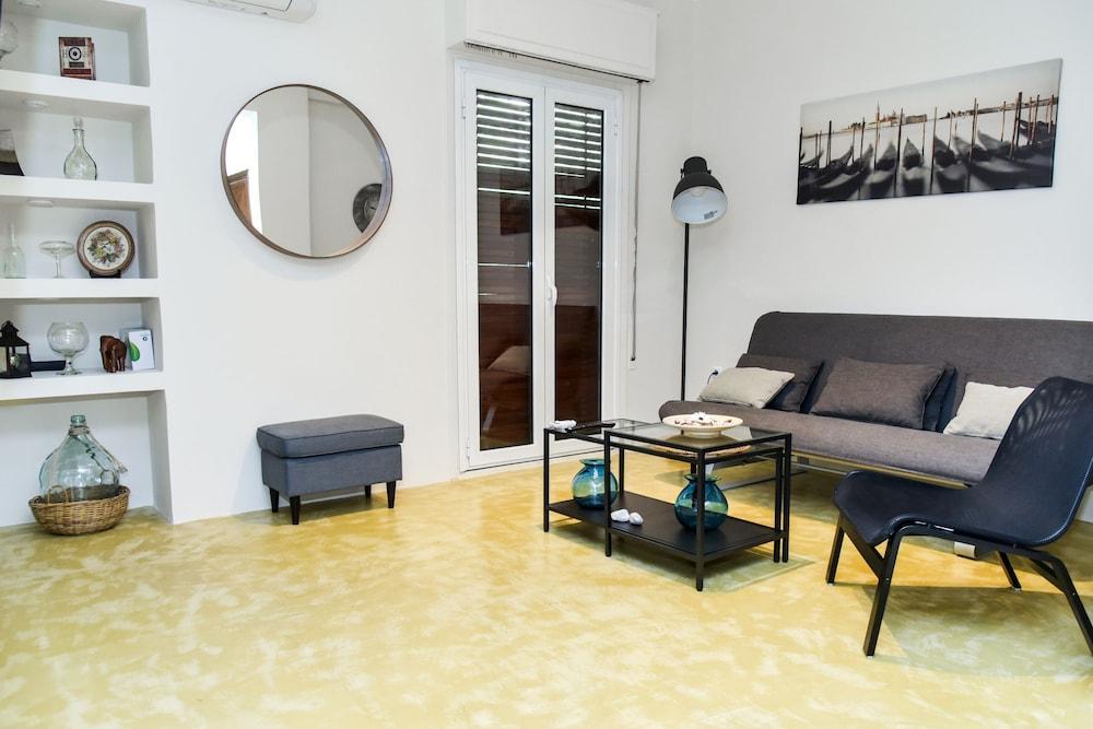 Central Apartment At Echarxia 2 Beds For 5 Pers By Mps Aten Exteriör bild